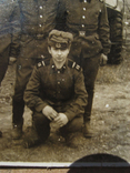 Солдаты на фоне БТР - ра., фото №4