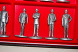 39 Оловянных Президентов США в подарочной витрине, фото №13