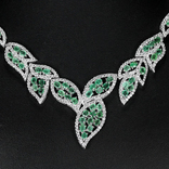 Ожерелье с натуральными прозрачными изумрудами и белыми сапфирами, фото №3