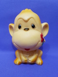 Резиновая игрушка времён СССР . обезьянка с цветком, фото №2