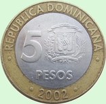 32. Доминикана 5 песо, 2002 год, первый год выпуска, фото №3