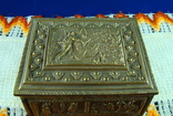 Старинная тяжелая шкатулка из бронзы. Барельефы. Зап. Европа, фото №5