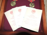 Коллекция юбилейных медалей СССР оформлена в рамке + документы, фото №5