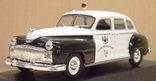 1:43 Chrysler De Soto Полиция на подставке, фото №2