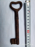 Большой старинный ключ, фото №2