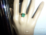 Золотое кольцо с крупным изумрудом, фото №2
