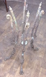 Остатки бронзового столика на львиных лапах, фото 1