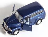 1:36 Kinsmart Chevrolet Suburban Carryall, фото №5