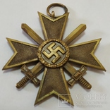 3-й Рейх крест за боевые заслуги 2 степени с мечами, фото №2