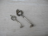 Два серебряных ключика, фото №2