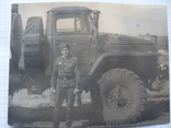 Военный водитель возле Урала, фото №2