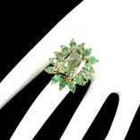 Кольцо с зеленым аметистом и изумрудами, фото №2