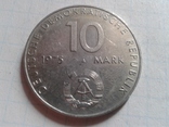 10 марок 1975 ГДР Варшавский договор, фото №2