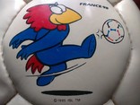 Мяч к Чемпионату Мира 1998 года, фото №3