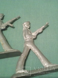 Фигурки оловянных солдатов (2 штуки) времен СССР, фото №5