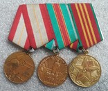 Комплект медалей включая 55 лет Победы и знак 30 лет Суворовсому училищу, фото №6