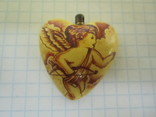 Кулон ручной работы с ангелом на фоне сердца., фото №2