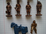 Фигурки солдатов 8 шт. + конь, фото №4