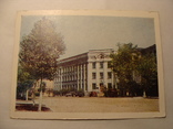1961г. Омск здание Совнархоза архитектура автомобиль Победа, фото №2
