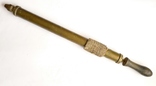 Старинный медицинский латунный инструмент в виде насоса., фото №2