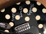 Buddy Guy signed Fender Startocaster Polka Dot, фото №6