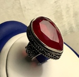 Массивный серебряный перстень с натуральным красным гранатом, фото №3