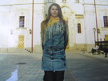 Девушка у храма (джинсы), фото №7