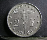 Бельгия 2 франка, 1923 № 506   диаметр 27 мм, фото №2
