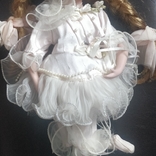 Кукла ,фарфоровая.на подставке,Европа, фото №3