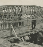 Офицеры на мосту., фото №3