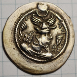 Сасаниды, драхма, предположительно Пероз, 457-484 г., пятиконечная звезда на реверсе, фото №2