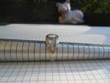 Золотое кольцо с бриллиантом 0,6 Кт и зелено-голубыми бриллиантами, фото №3