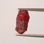 Очень интересный не облагороженный кристалл мадагаскарского рубина 5.70ст 14х6х4мм, фото №3
