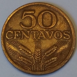 Португалія 50 сентаво, 1973, фото №2