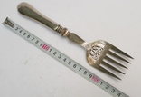 Старинный нож и вилка для рыбы. Серебро ( рукоятки ) 301 грамм., фото №9