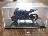 Модель Мотоцикла Yamaha YZR-M1 Valentino Rossi 2004, фото №3