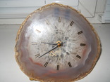 Часы из агата(диаметр 170мм),  на латунной подставке, фото №2