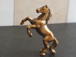 Лошадь на дыбах бронза брелок коллекционная миниатюра, фото №2