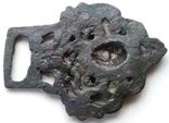 Старинная бронзовая поясная пряжка XVlll-й век ( в патине )., фото №9