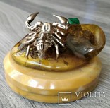 Скорпион на янтаре, фото №5