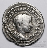 Гордіан ІІІ, срібний денарій 240 р. - DIANA LVCIFERA, фото №3