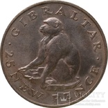 Гибралтар 25 новых пенсов, 1971 обезьяна,С198, фото №2