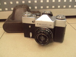 Фотоаппарат зенит - в объектив индустар-50-2 с чехлом, фото №2