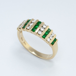 Золотое кольцо с натуральными изумрудами и бриллиантами, фото №2