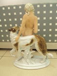 Фарфоровая фигура германия девушка ню с собакой борзой и шаром в руке, фото №8