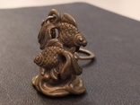 Рыбки парочка коллекционная миниатюра бронза брелок, фото №3