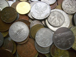 Монеты стран мира. 1 килограмм, фото №7