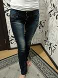 Жіночі джинси темносинього кольору, фото №4