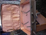 Большой кожаный чемодан на колесиках (69×47см). СССР, фото №4