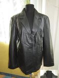 Стильная женская кожаная куртка-пиджак WOOLPECKER. Лот 566, фото №2